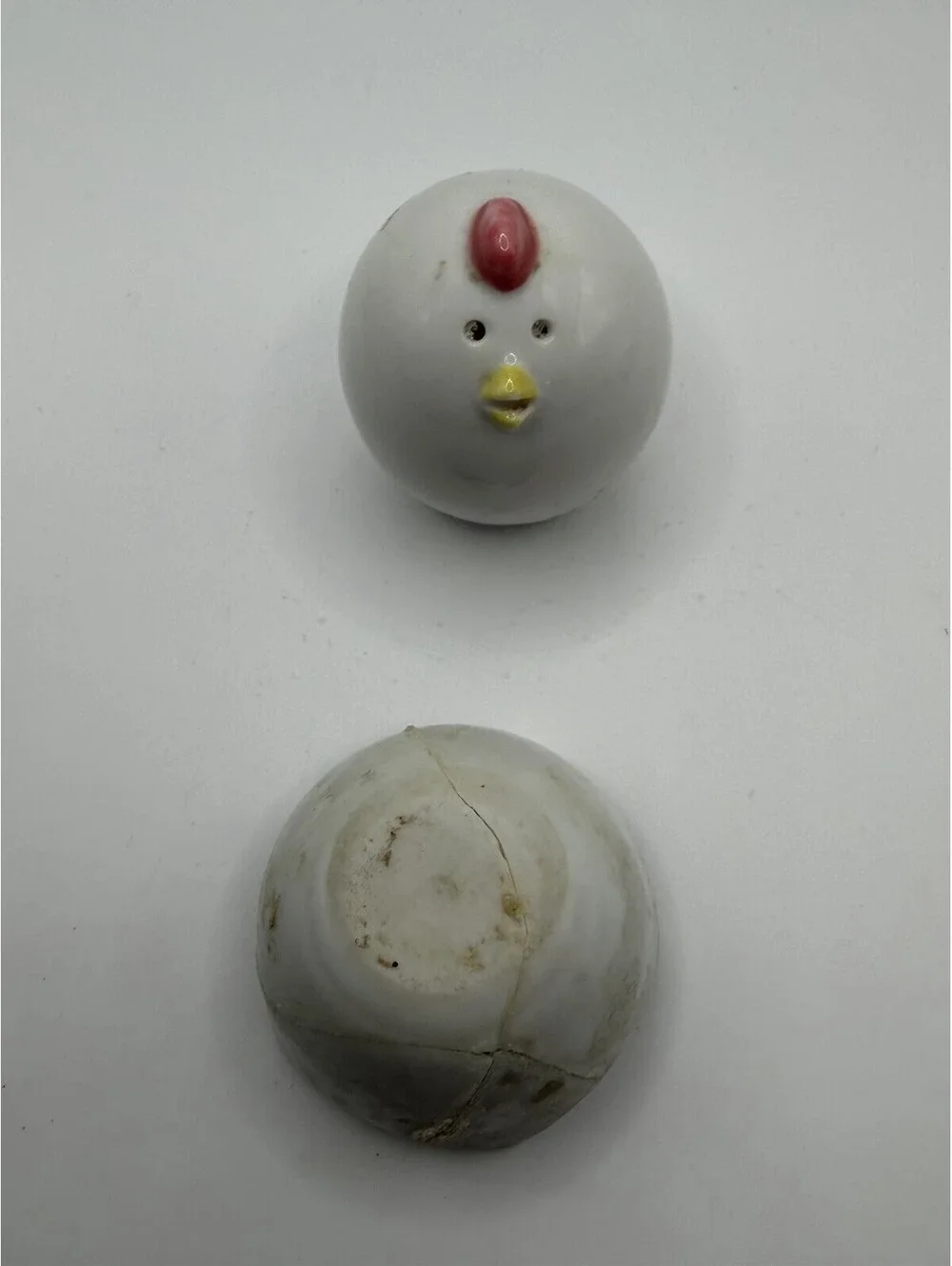 VNTG Chicken Salt Shaker See Pictures